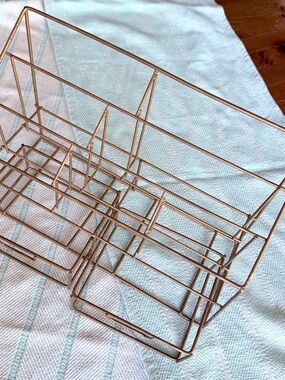 Hand Crafted Rose Gold Wire Makeup Organizer
